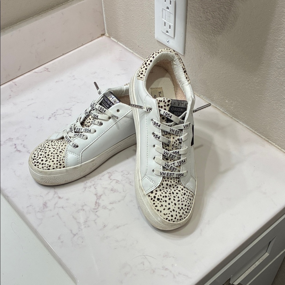 Vintage Havana White and Black Spotted Sneakers